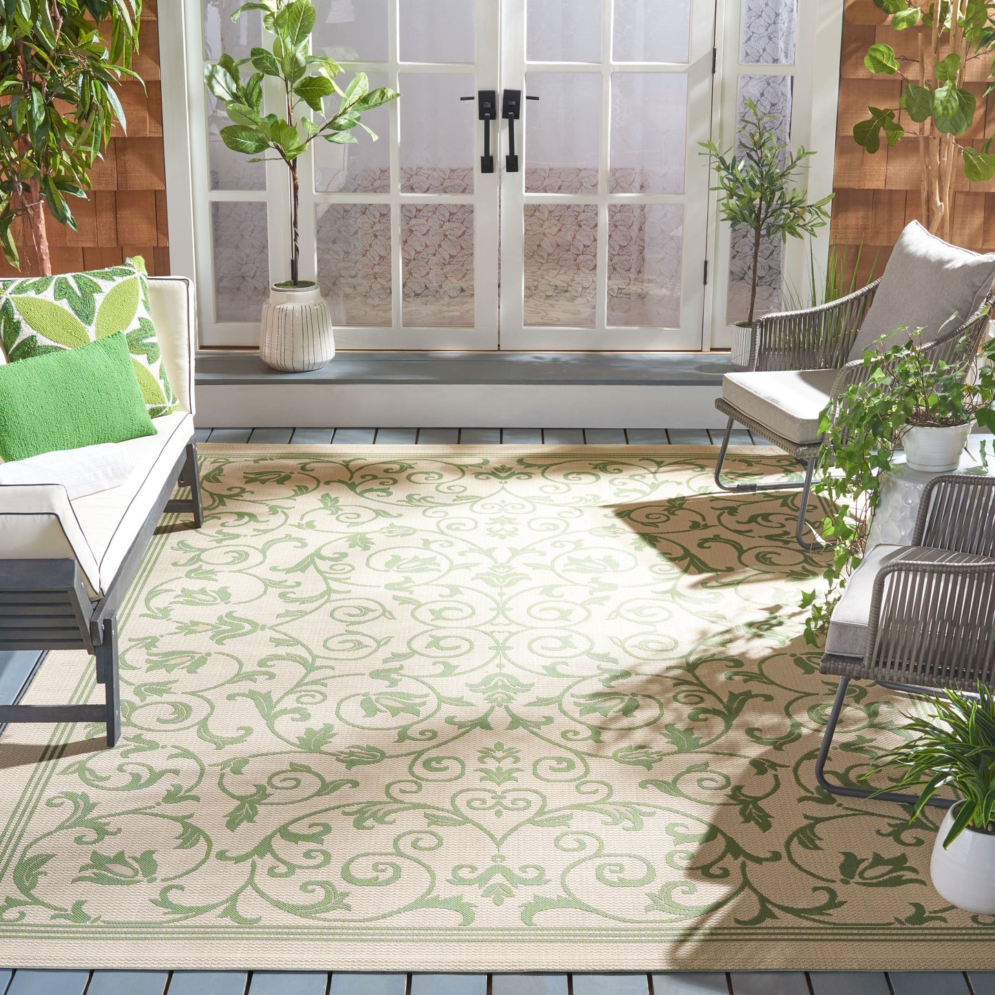 Tapis de jardin imperméable d'intérieur/extérieur SAFAVIEH Courtyard Miljeta