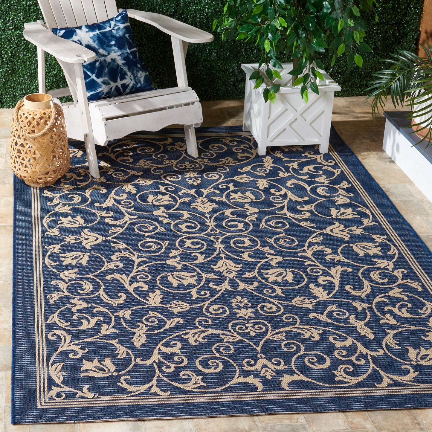 Tapis de jardin imperméable d'intérieur/extérieur SAFAVIEH Courtyard Miljeta