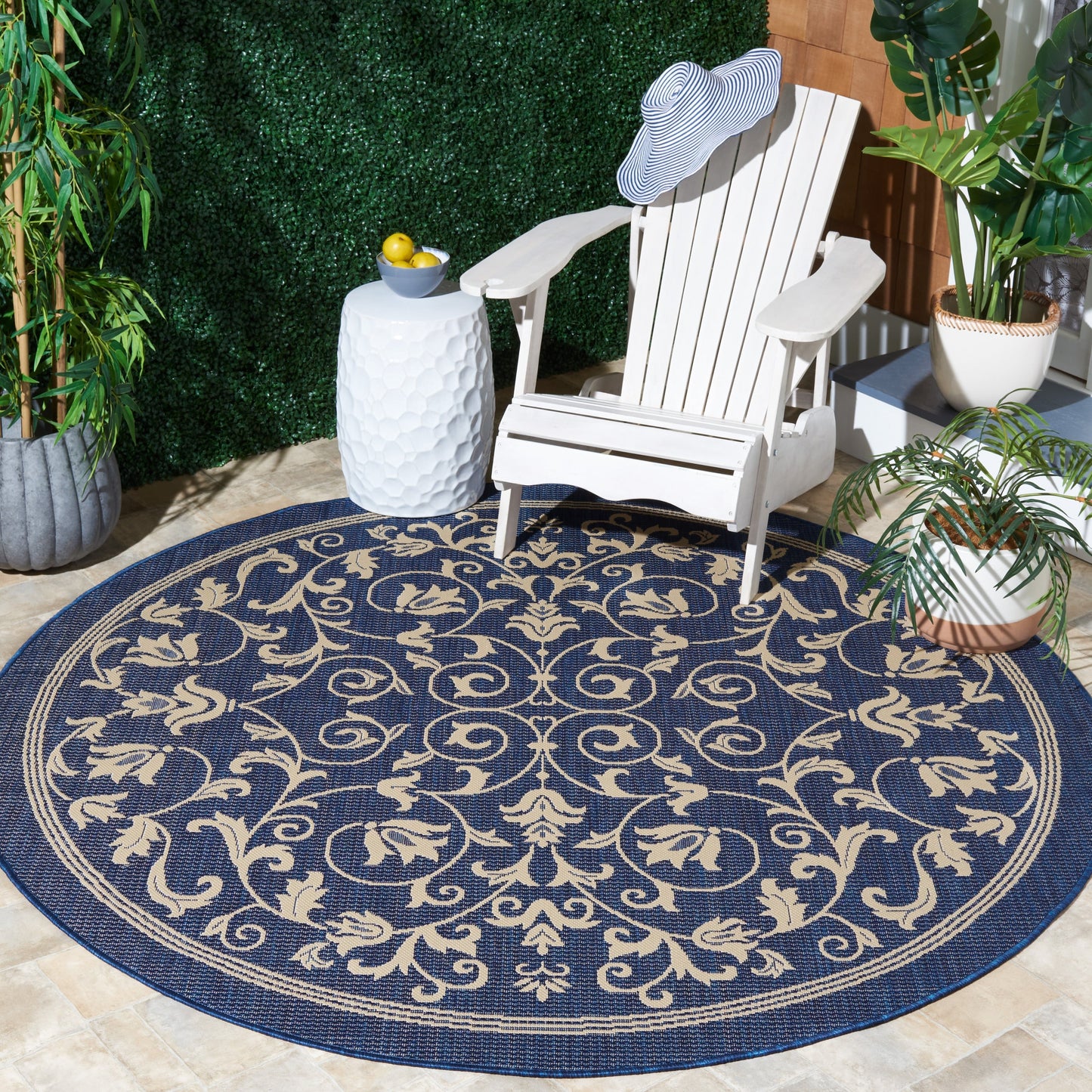 Tapis de jardin imperméable d'intérieur/extérieur SAFAVIEH Courtyard Miljeta