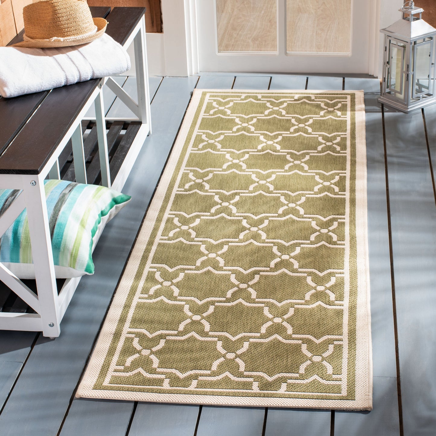 Tapis de jardin imperméable d'intérieur/extérieur SAFAVIEH Courtyard Thomasina