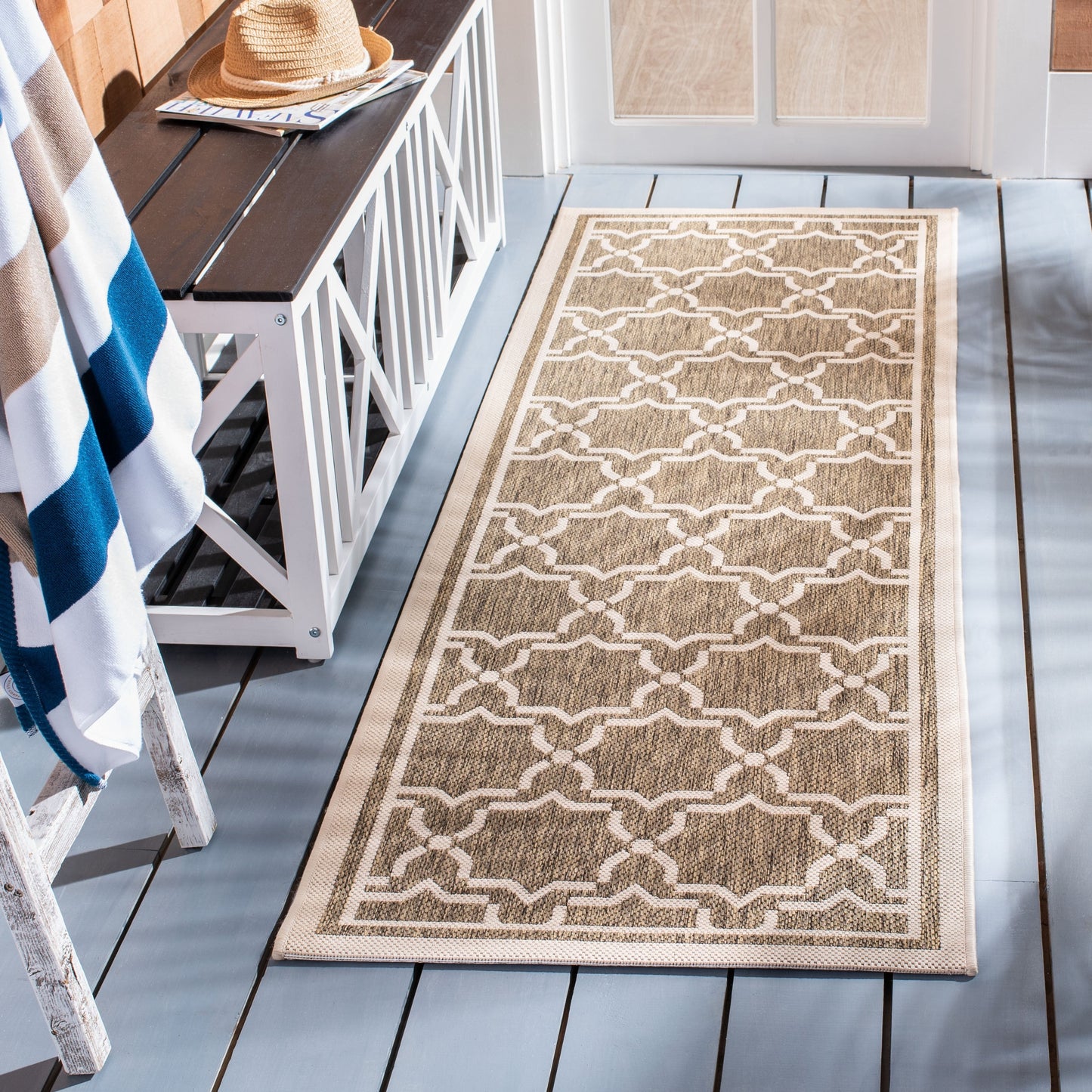 Tapis de jardin imperméable d'intérieur/extérieur SAFAVIEH Courtyard Thomasina