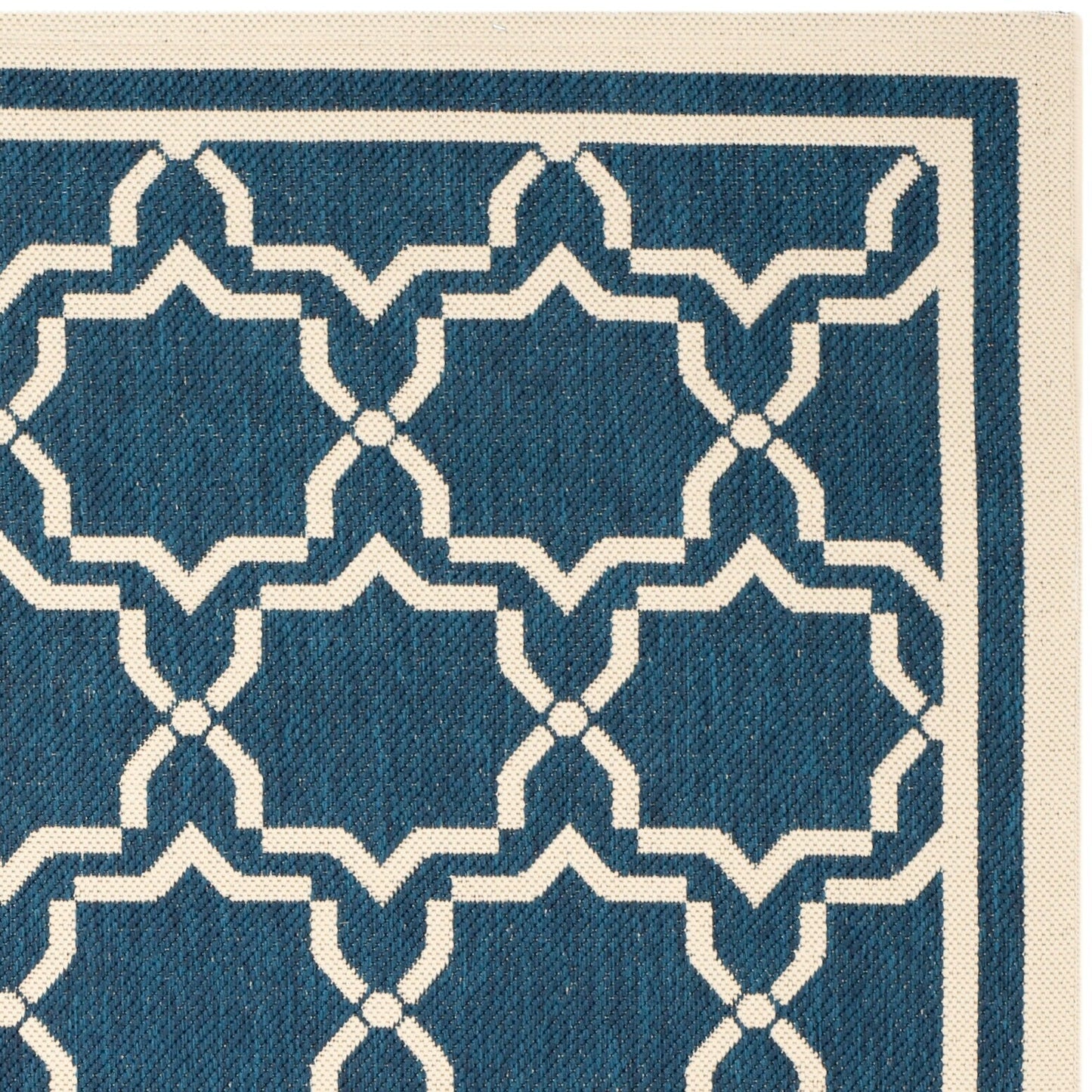 Tapis de jardin imperméable d'intérieur/extérieur SAFAVIEH Courtyard Thomasina