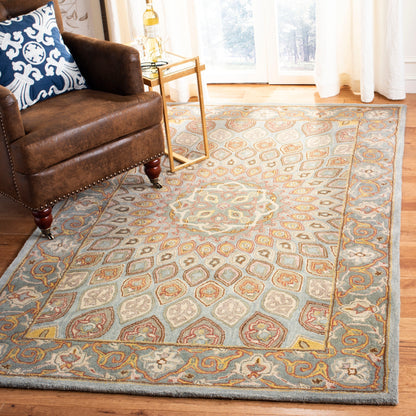 Tapis oriental traditionnel en laine fait main SAFAVIEH Heritage Wayfarer