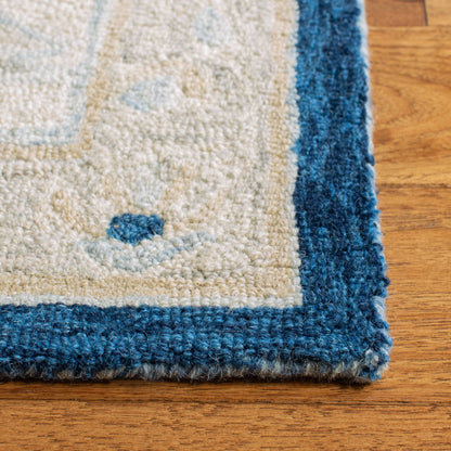 Tapis en laine Selveta micro-bouclé fait main SAFAVIEH