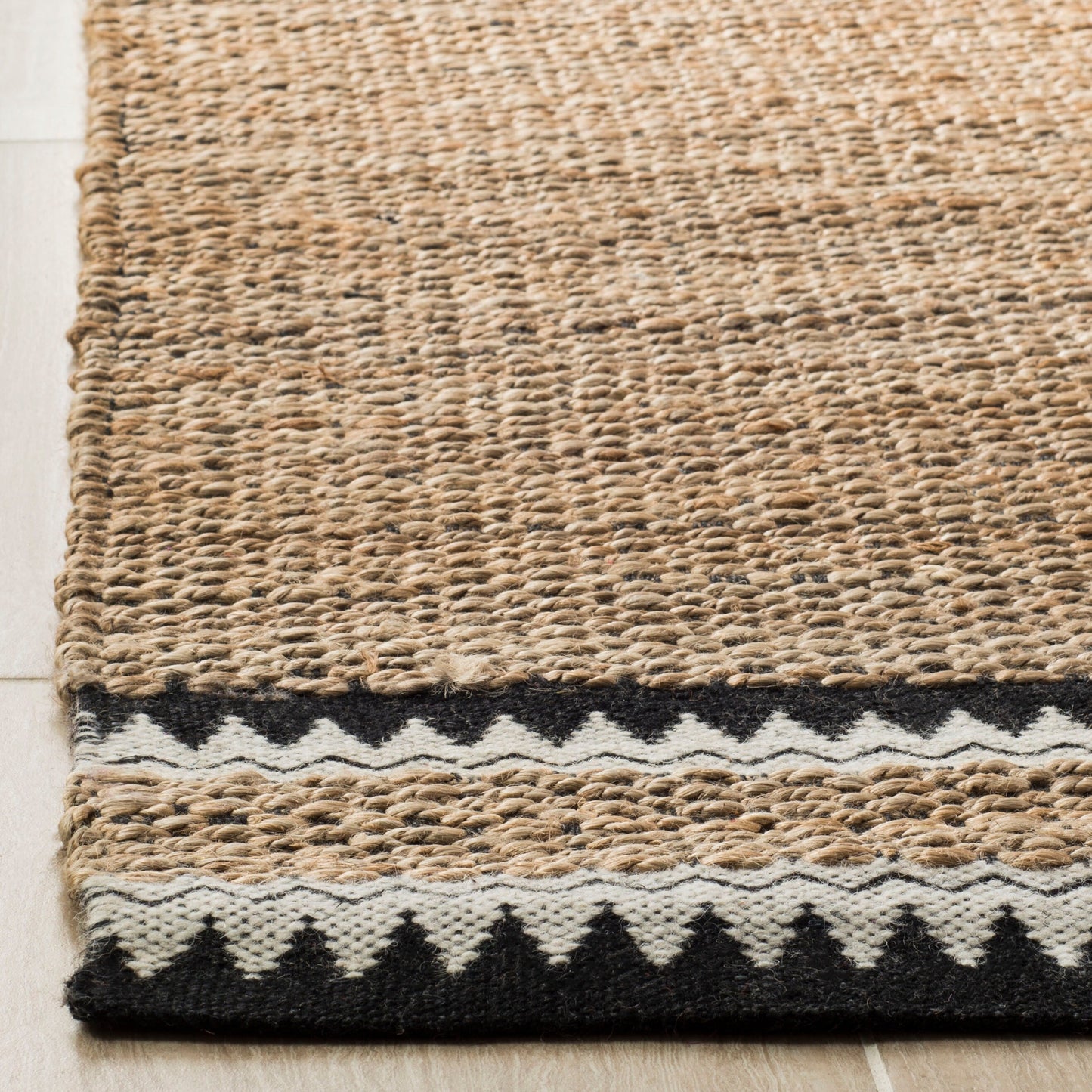 Tapis bohème en jute et fibres naturelles SAFAVIEH fait main