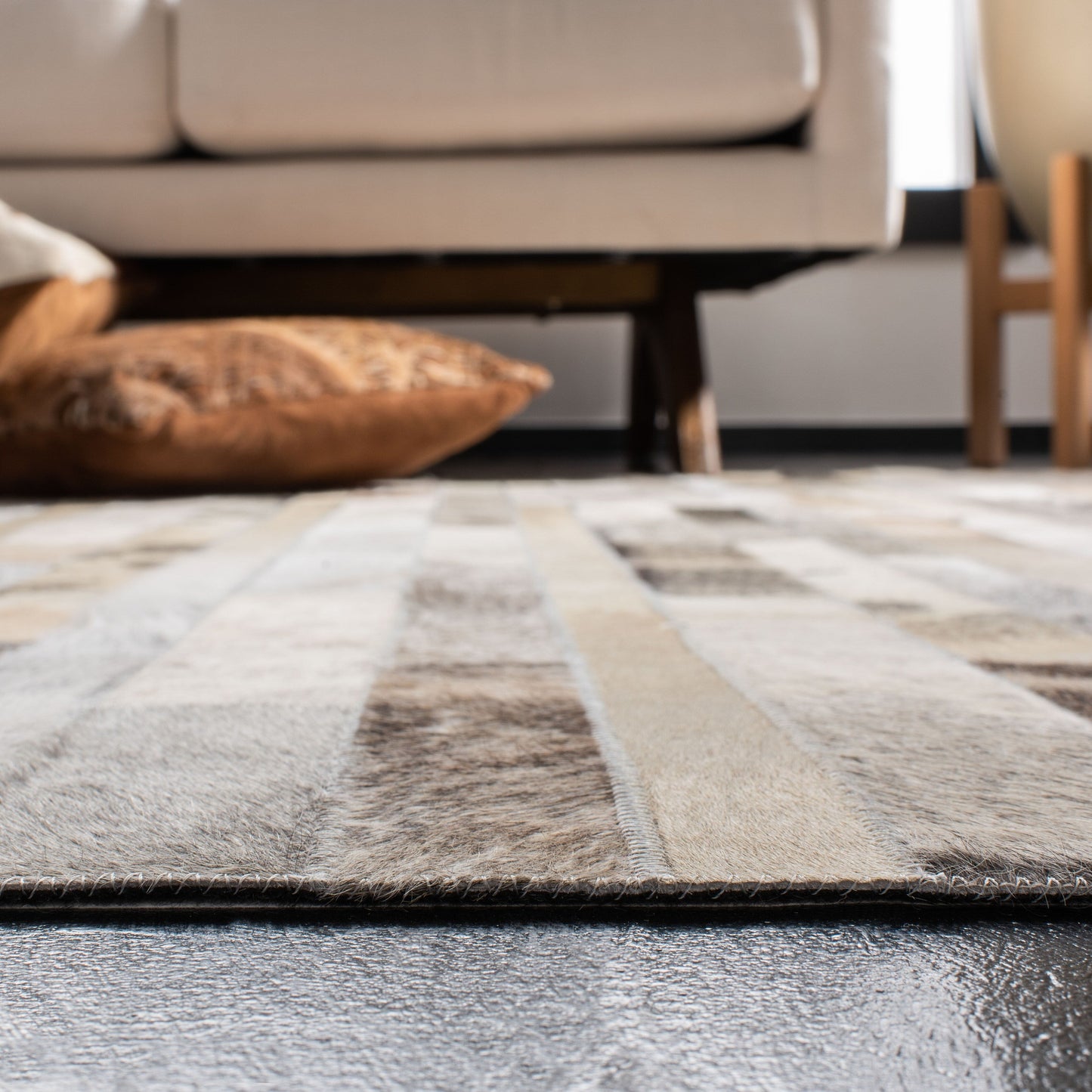 Tapis en cuir moderne Tennille fait main SAFAVIEH