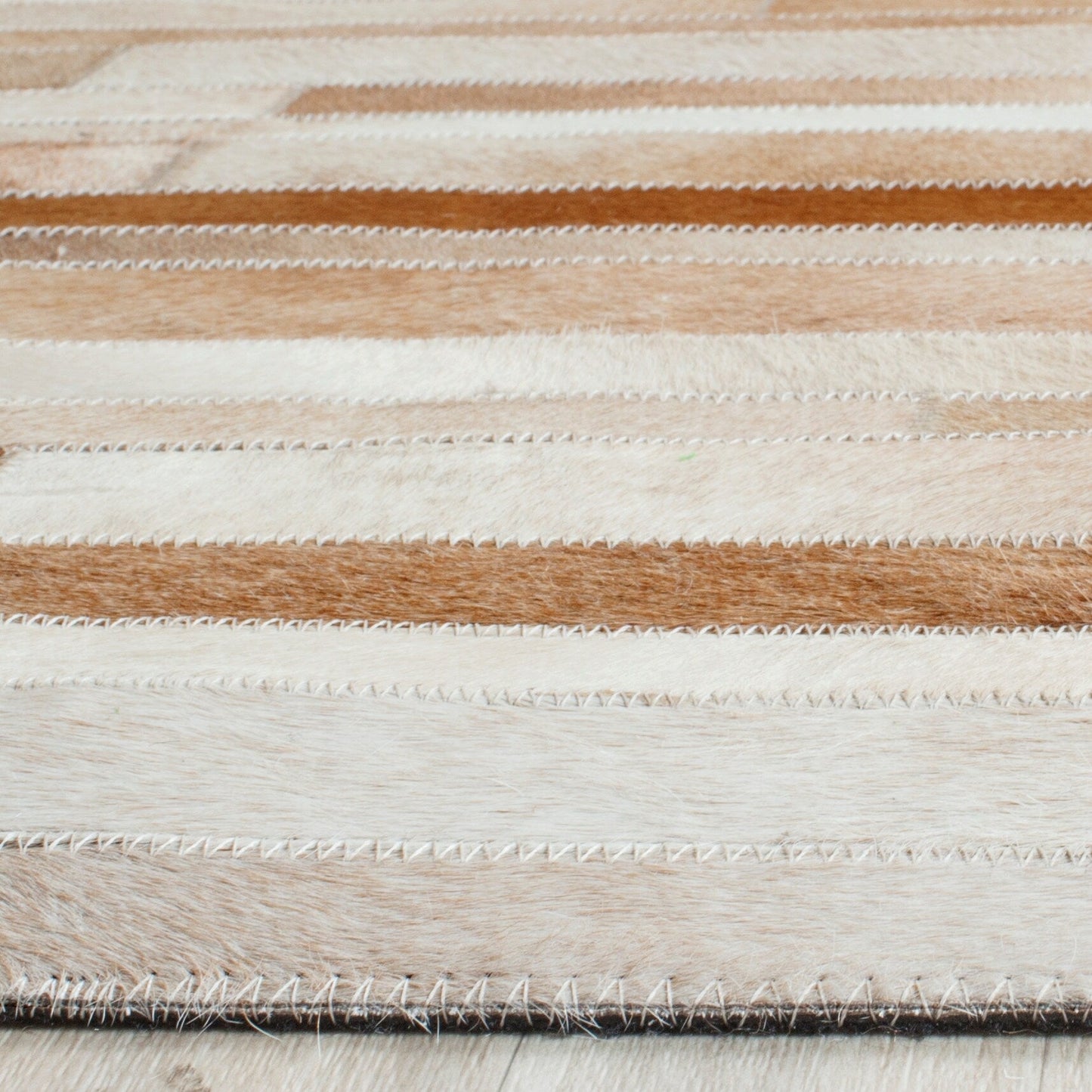 Tapis en cuir moderne Tennille fait main SAFAVIEH