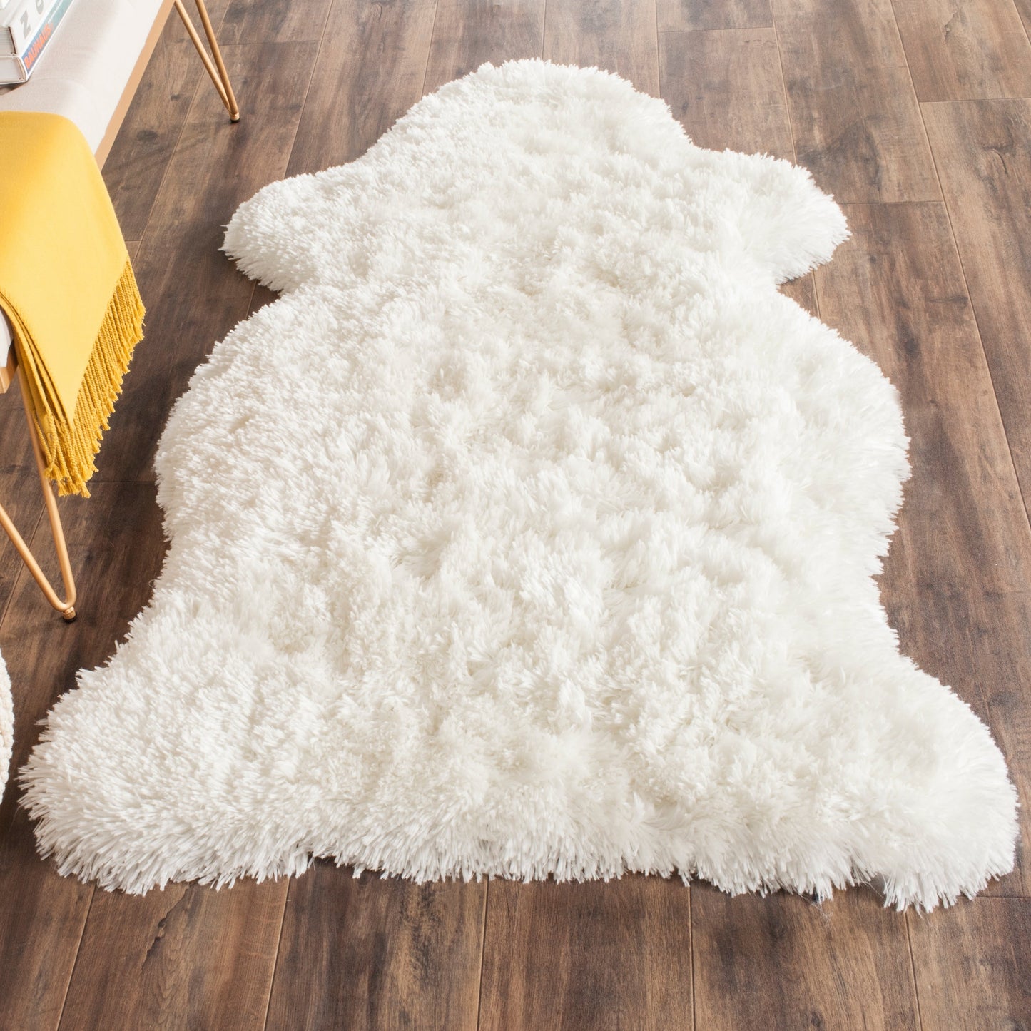 SAFAVIEH Tapis extra épais fait main Vukosava Shag Guenevere 3 pouces