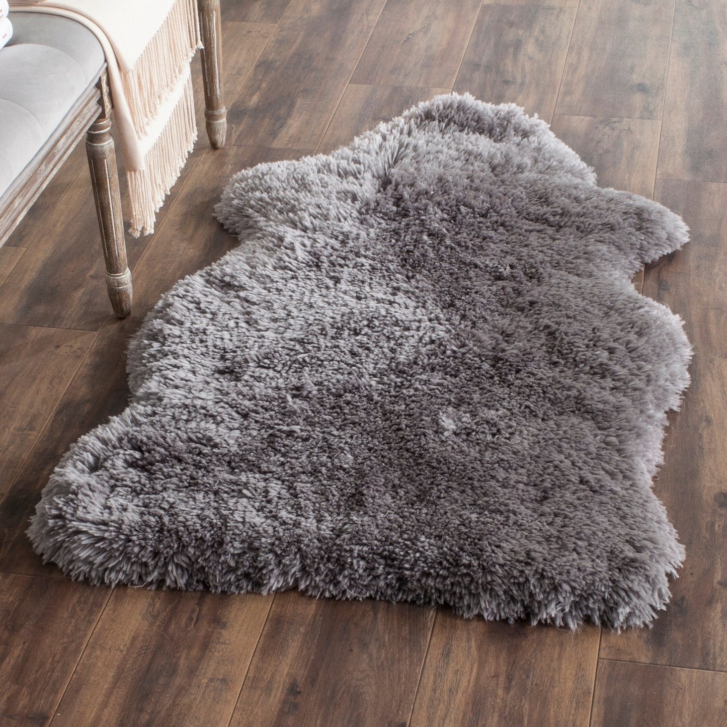 SAFAVIEH Tapis extra épais fait main Vukosava Shag Guenevere 3 pouces