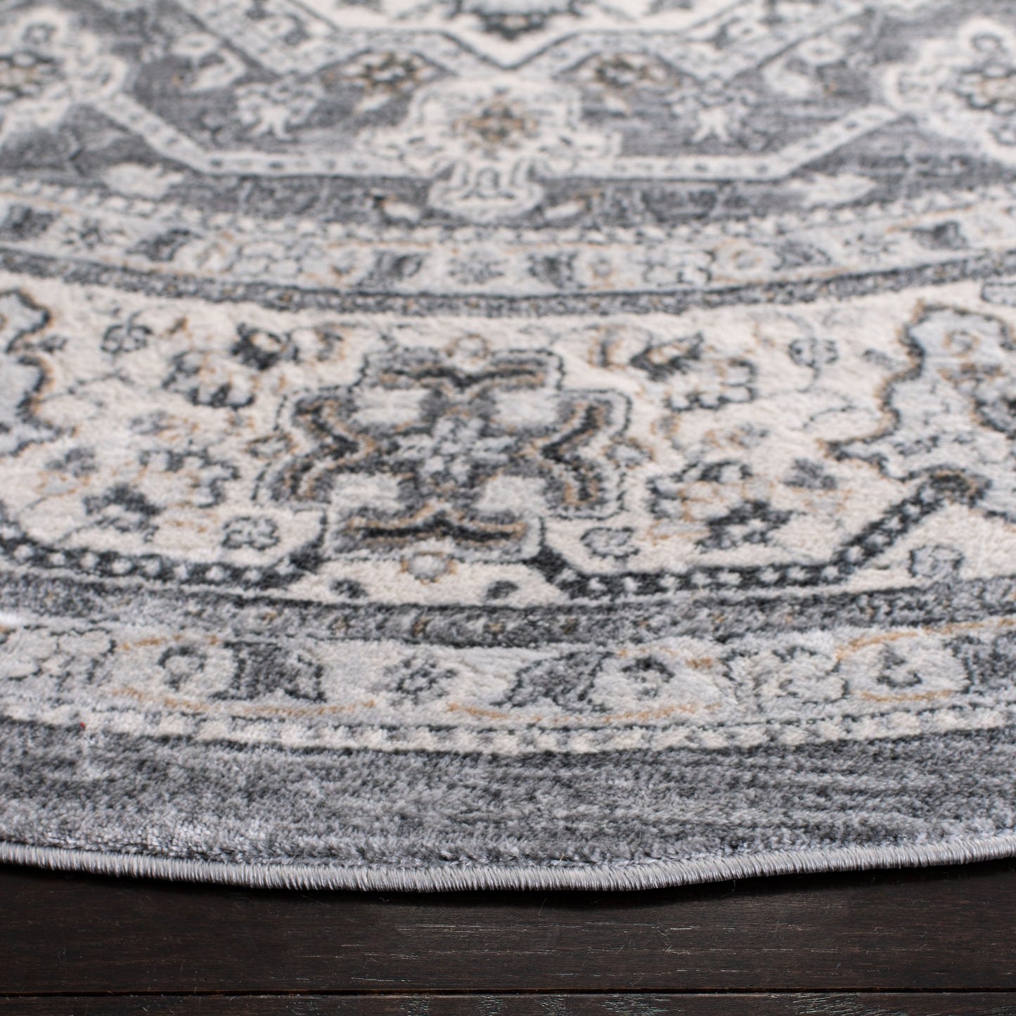Tapis oriental traditionnel SAFAVIEH Isabella Roxann