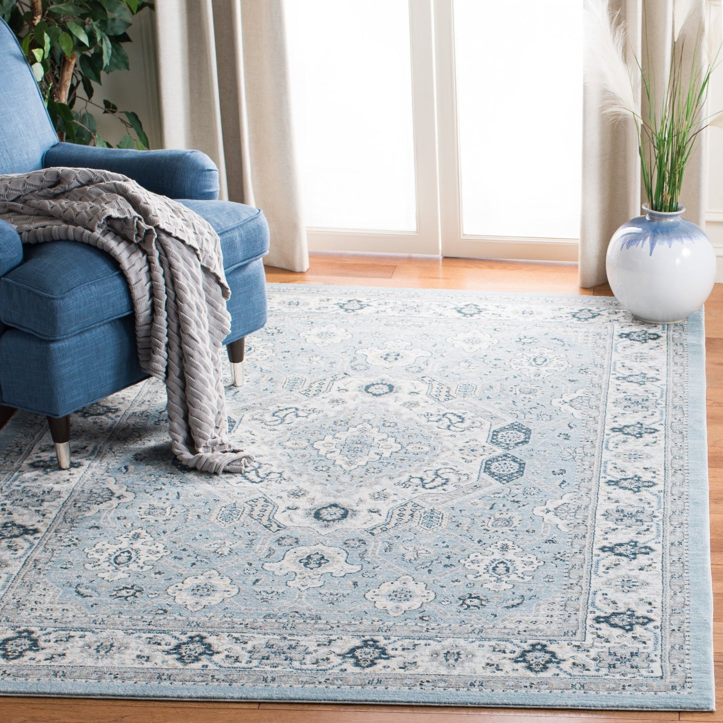 Tapis oriental traditionnel SAFAVIEH Isabella Roxann