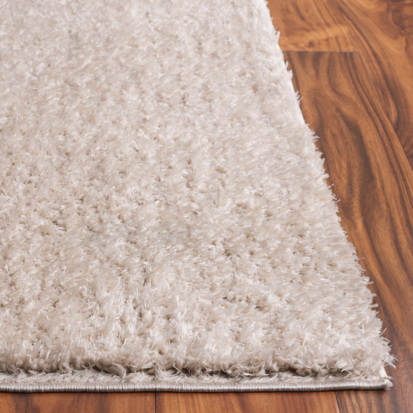 Tapis contemporain SAFAVIEH Lindsay Shag Luann