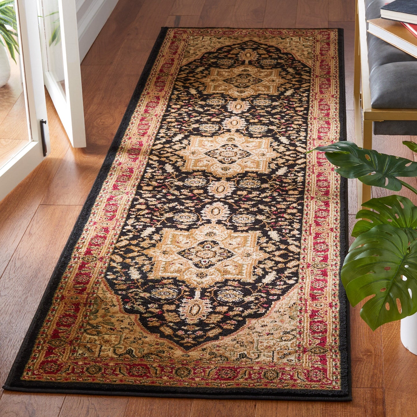 Tapis médaillon oriental traditionnel SAFAVIEH Lyndhurst Laquita