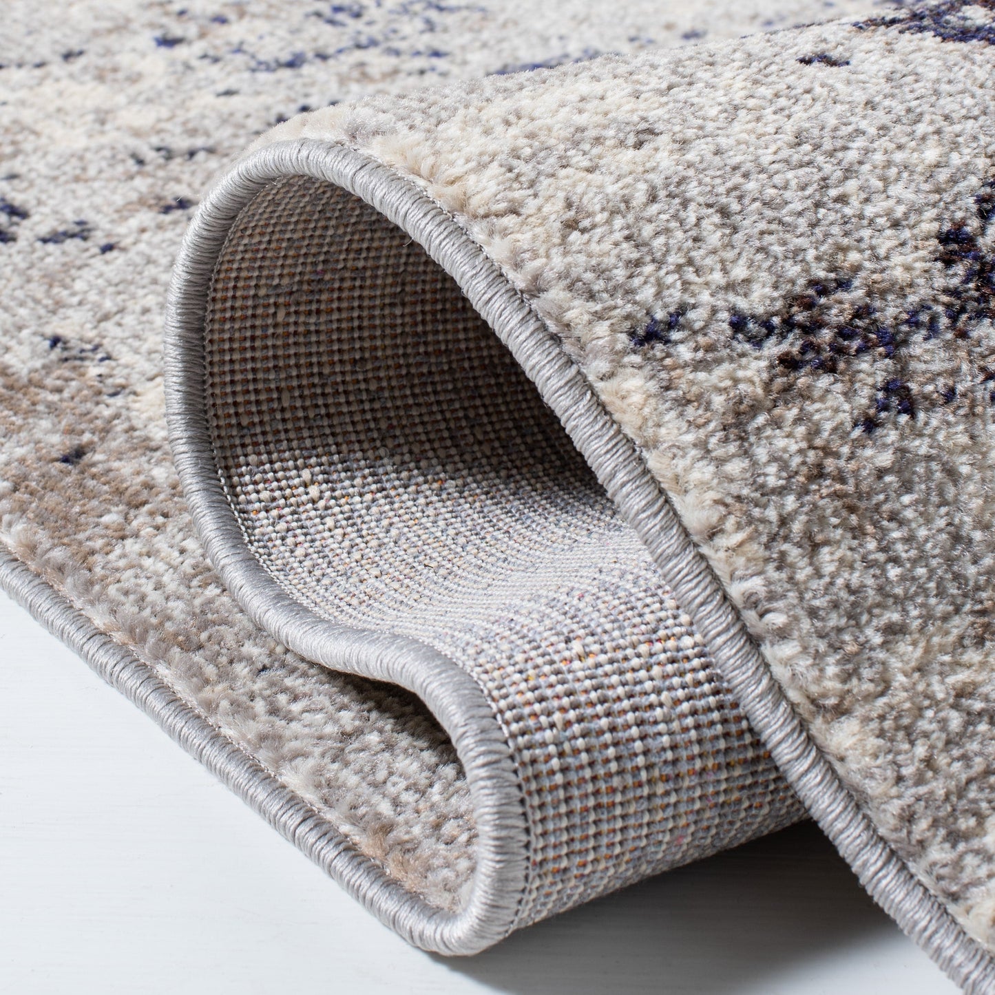 Tapis abstrait moderne SAFAVIEH Madison Carla