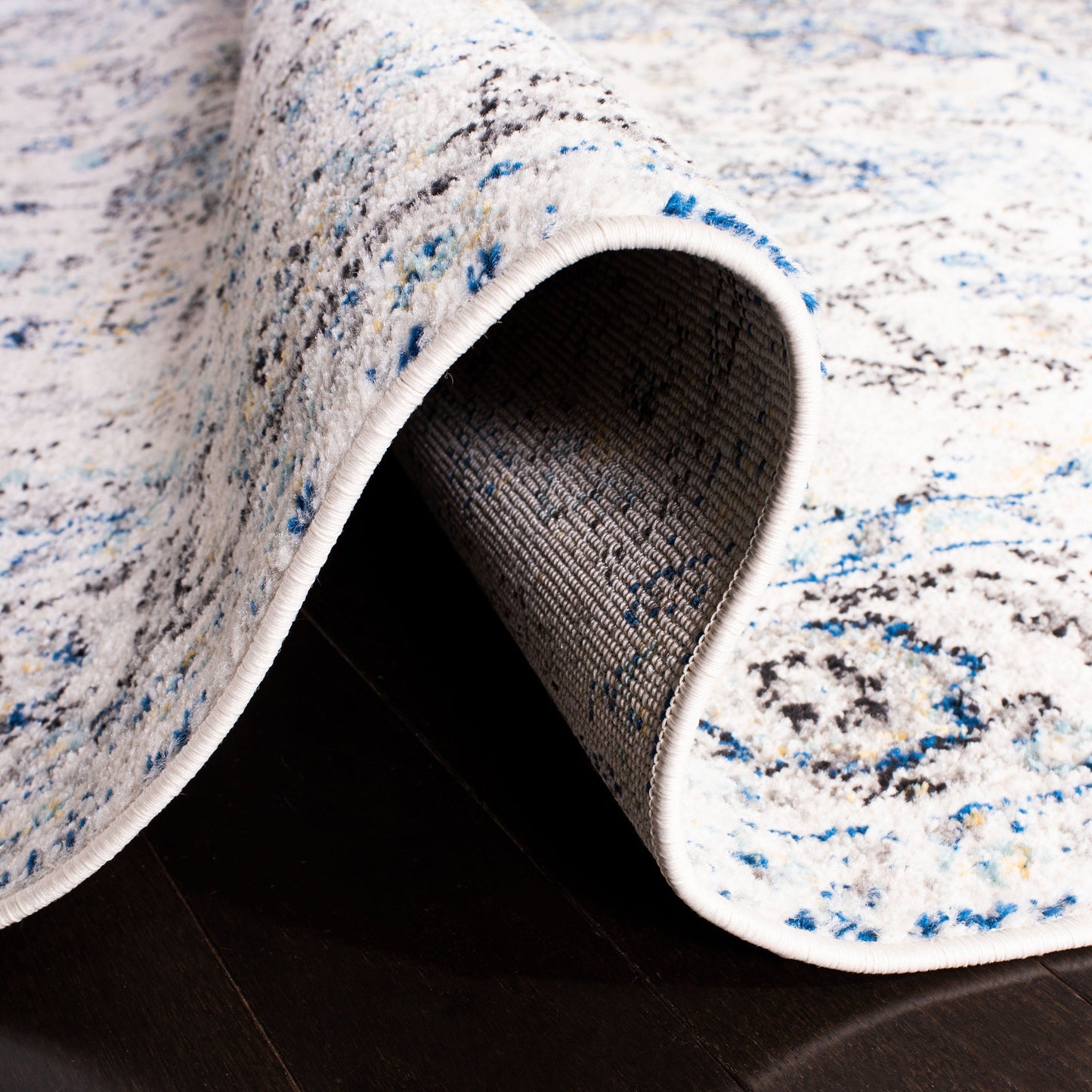 Tapis rustique vieilli SAFAVIEH Madison Delois Medallion