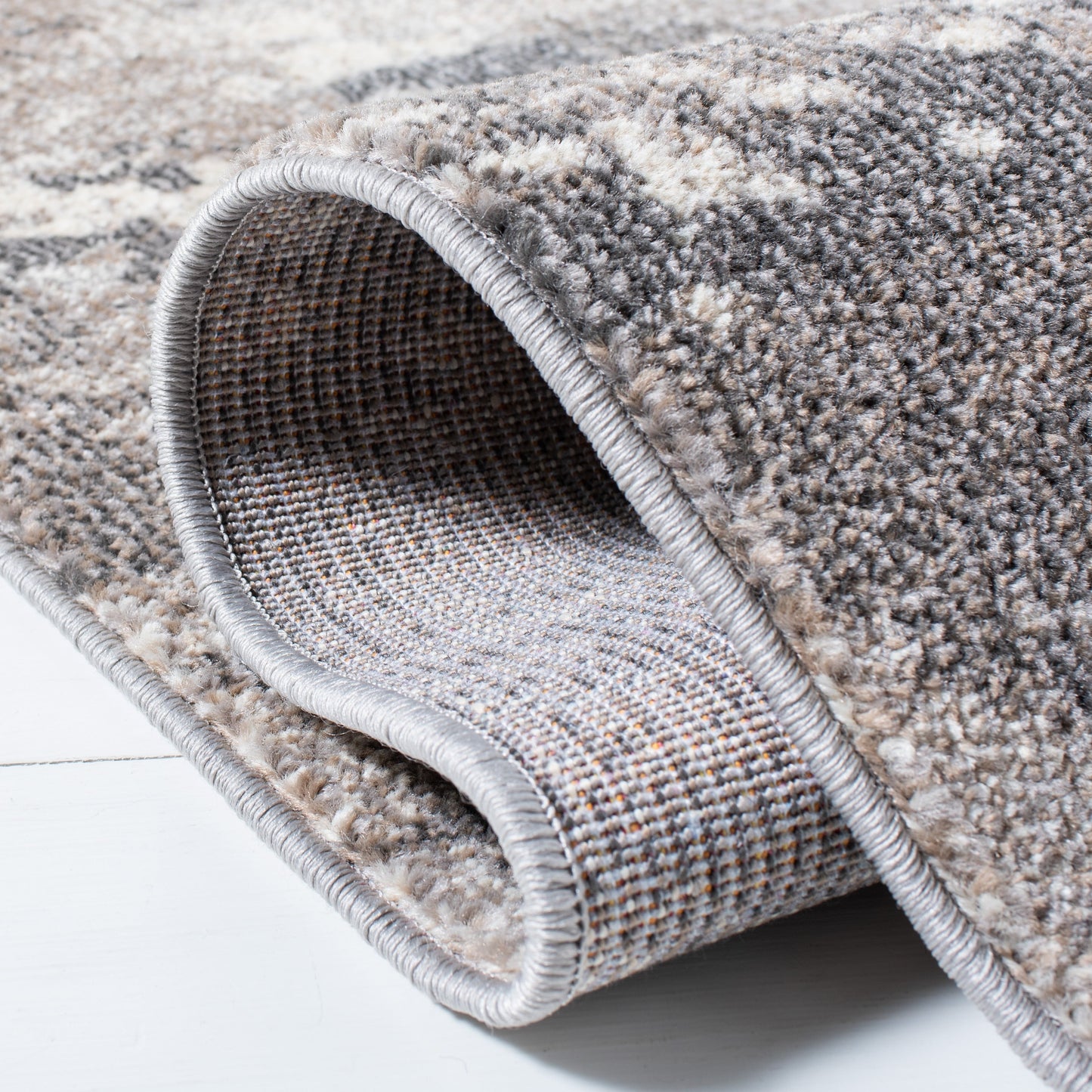 Tapis abstrait moderne SAFAVIEH Madison Lawanda