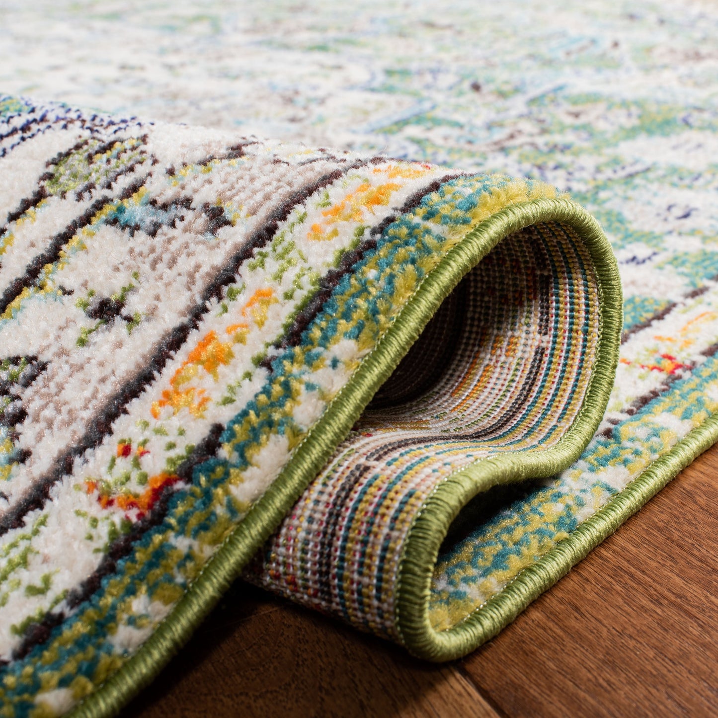 Tapis vieilli SAFAVIEH Madison Libusa Boho Medallion