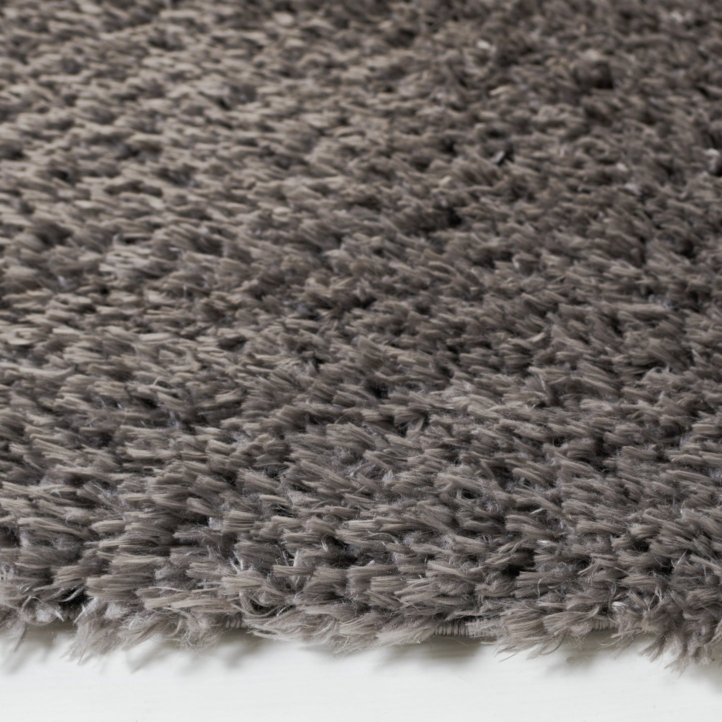 Tapis SAFAVIEH Madrid Shag Soledad solide de 2 pouces d'épaisseur