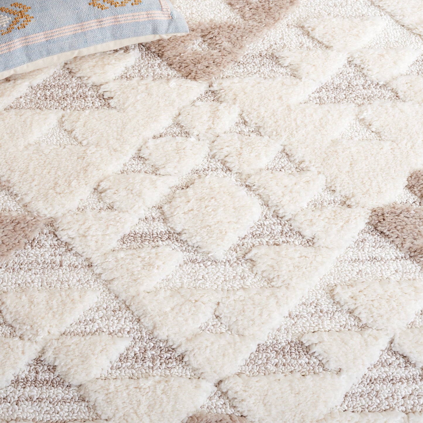 Tapis marocain à poils longs SAFAVIEH Delores, 5 cm d'épaisseur