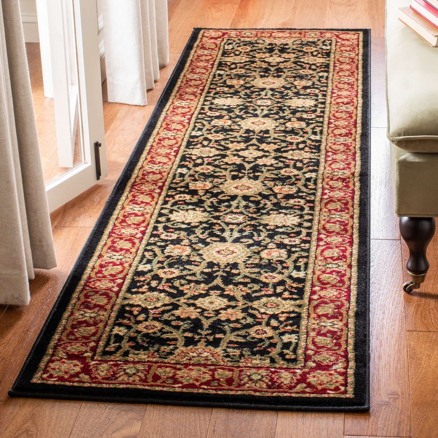 SAFAVIEH, tapis traditionnel Lyndhurst Marsha