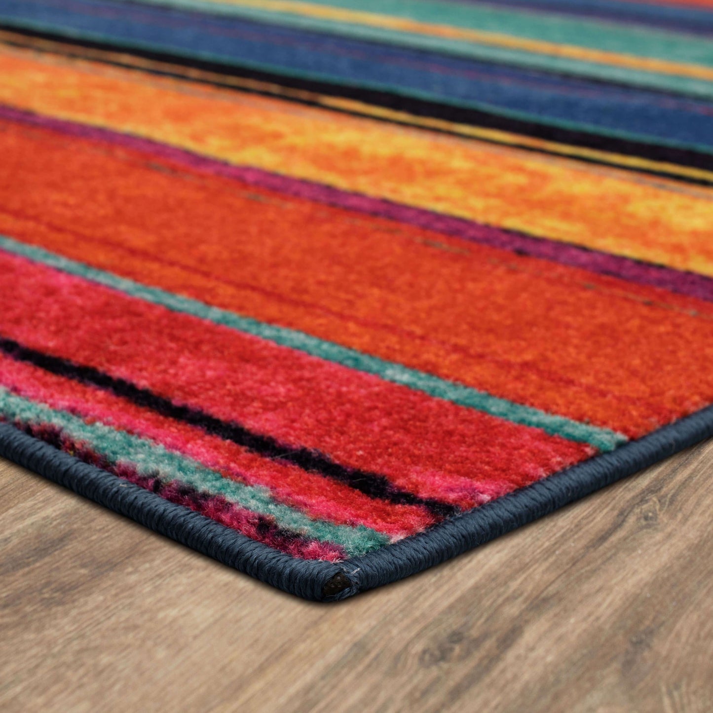 Tapis bohème rayé multicolore Sultan Nomad Curated