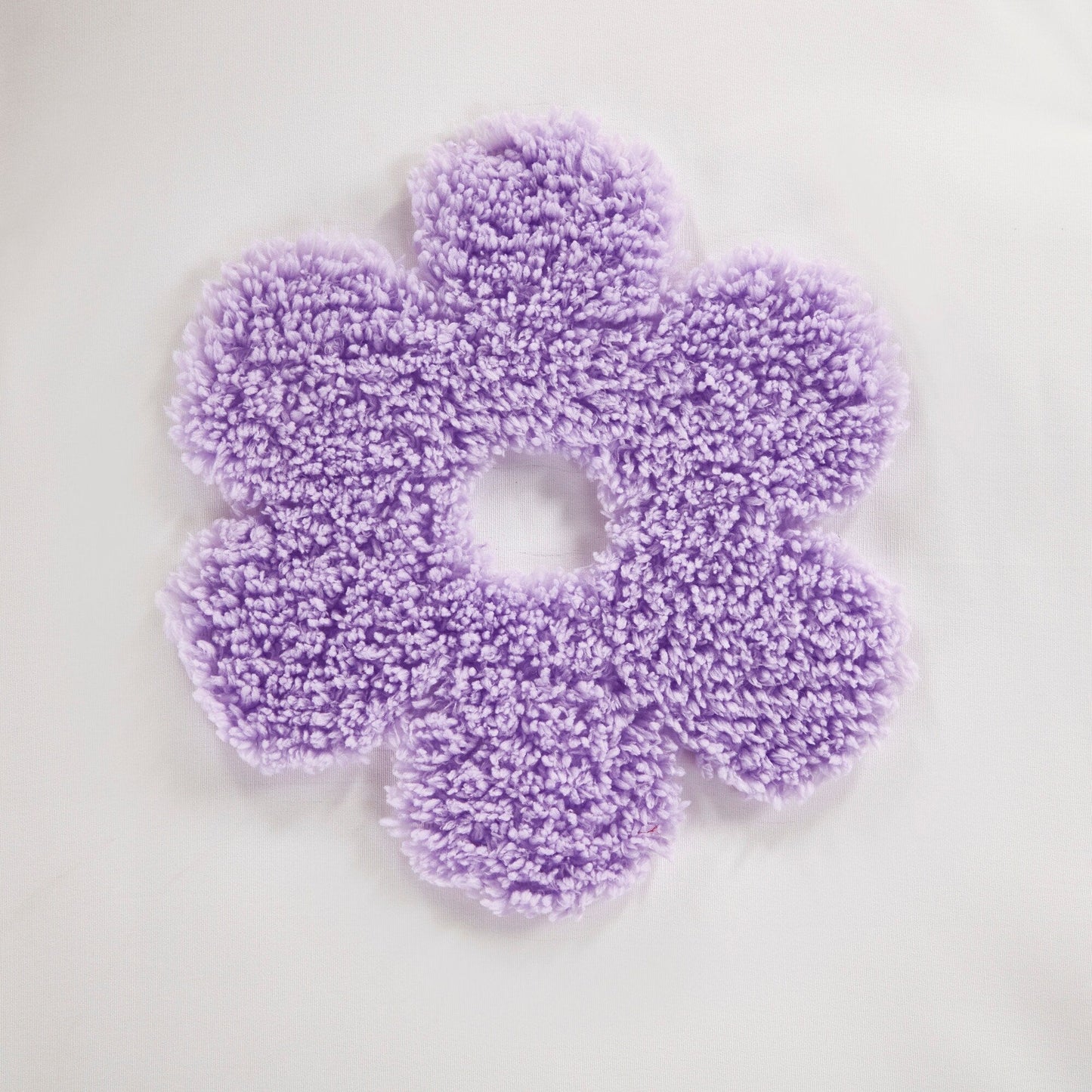 Parure de lit réversible en chenille touffetée à motif floral Madeline pour enfants de conception intelligente