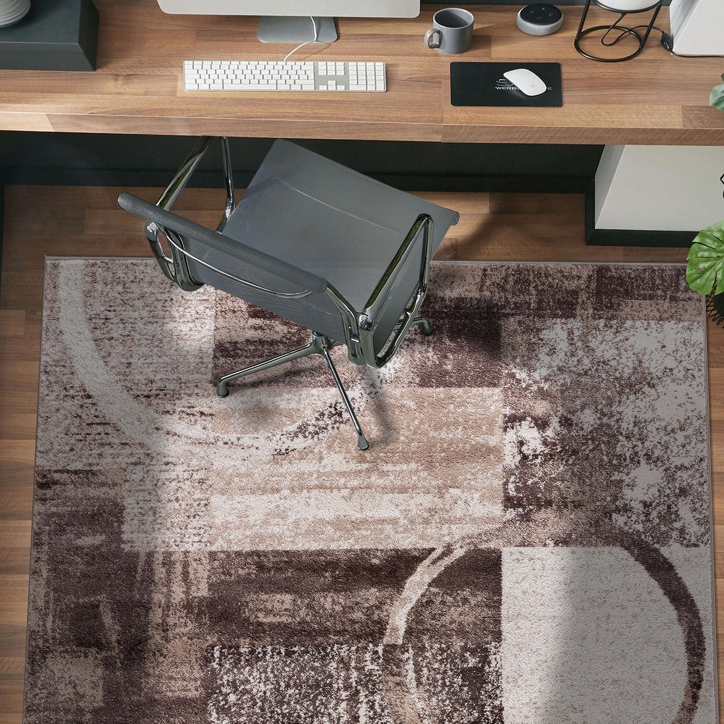 Tapis circulaire abstrait en polypropylène fabriqué à la machine, de la World Rug Gallery